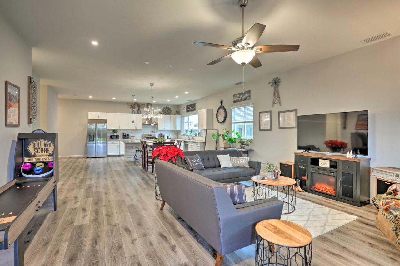 Stunning Clovis Home About 1 Mile To Old Town! Eksteriør billede